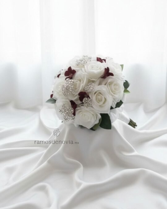 Bouquet de rosas blancas con pedrería 1100