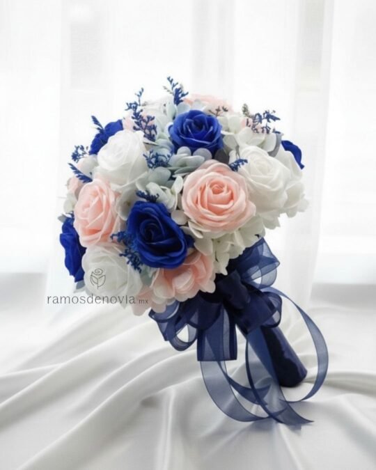 Bouquet de rosas blanco, rosa y azul rey 1104