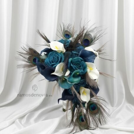 Bouquet exótico azul marino y turquesa con calas 1116