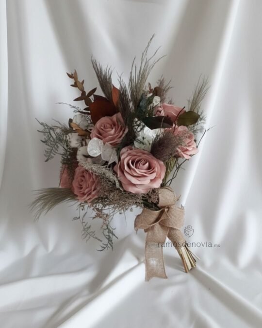 Rosas rosa viejo y blancas 1015