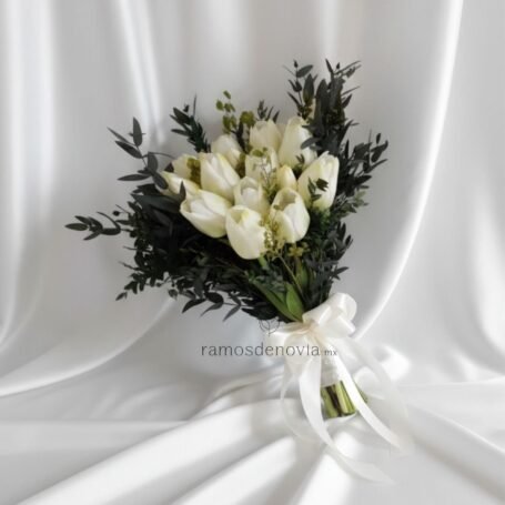 Tulipanes ivory 1021