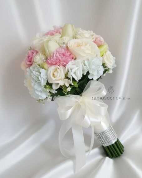 Bouquet pastel con rosas, claveles y hortensias 1028