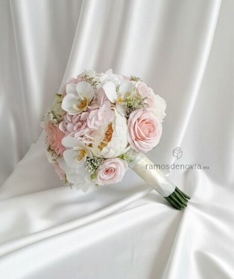 Rosas y orquídeas blancas con rosa 1043