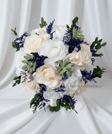 Rosas ivory con azul marino y suculentas 1044