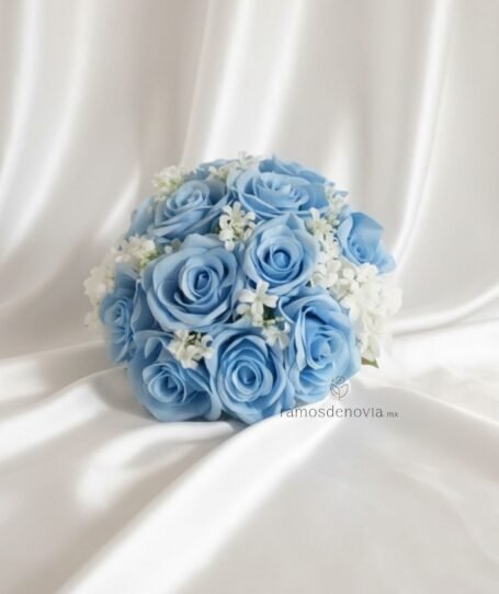 Rosas azul cielo y blancas 1006