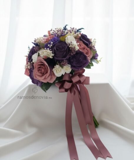 Bouquet de rosas moradas y vino 1089