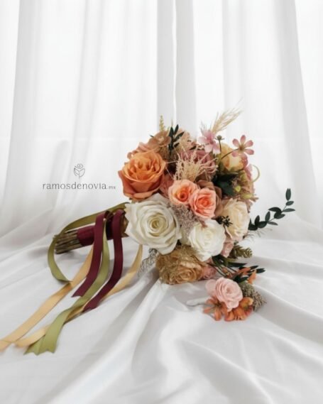 Bouquet de Rosas Durazno y Ivory