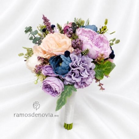 Bouquet lila y azul marino 1169